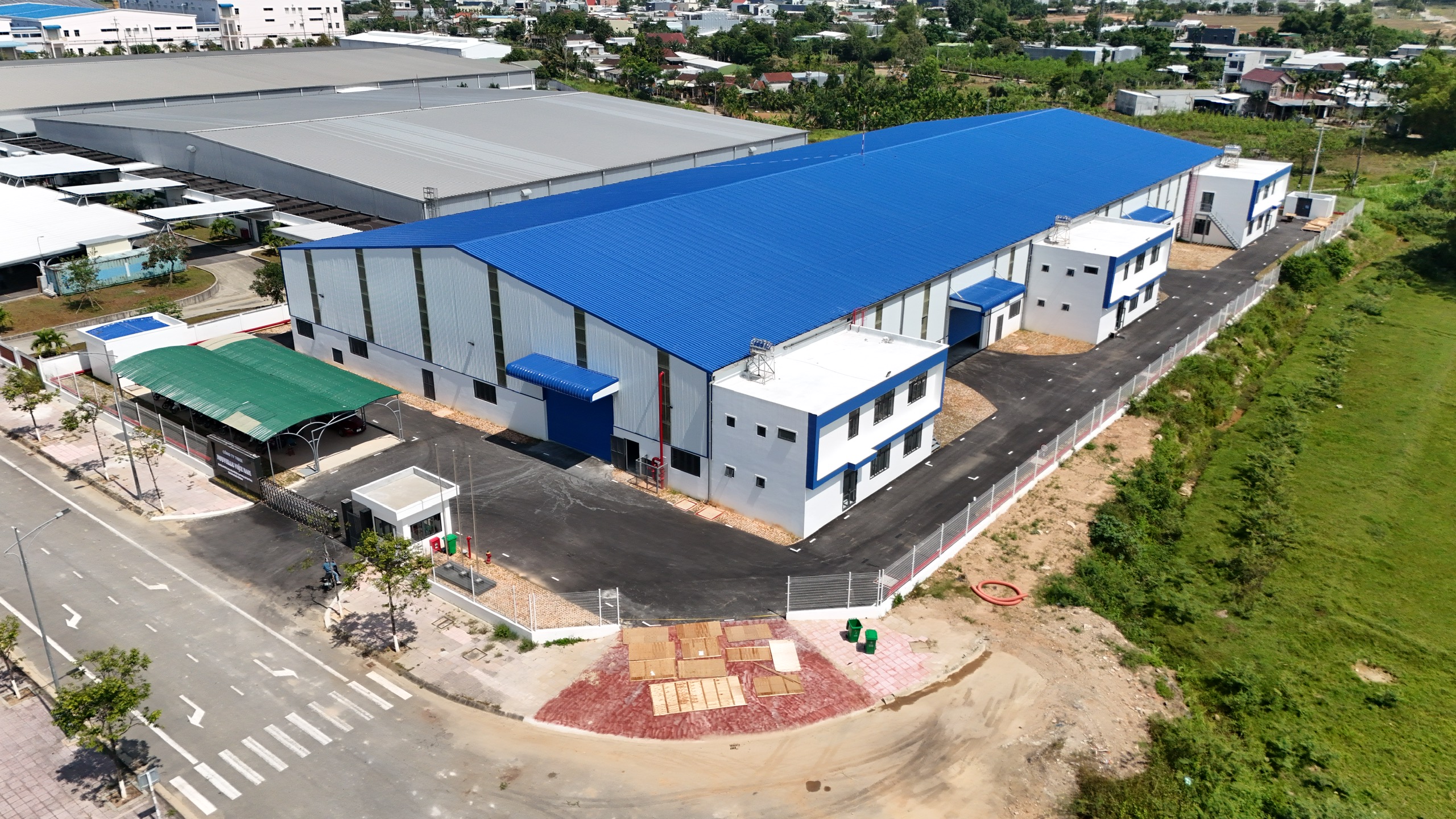 Nhà xưởng hiện đại QPTECH